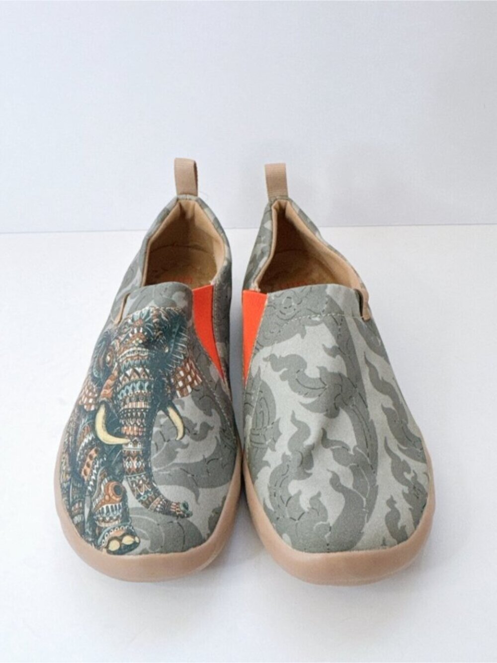 Men’s 8 UIN Elephant Art Slip-On Shoes Canvas Travel Casual Loafers